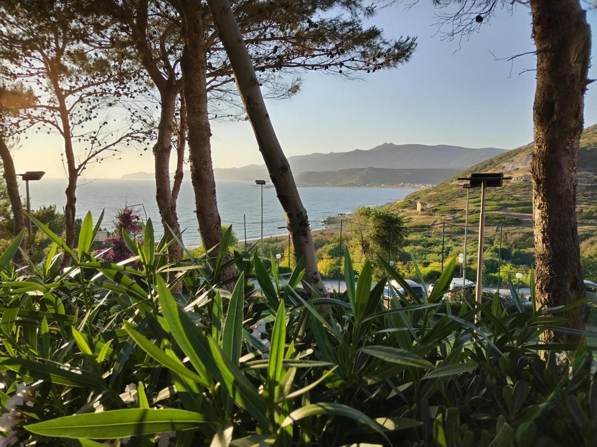 Mareviglioso Fronte Mare Sea Front Apartamento Magomadas Exterior foto